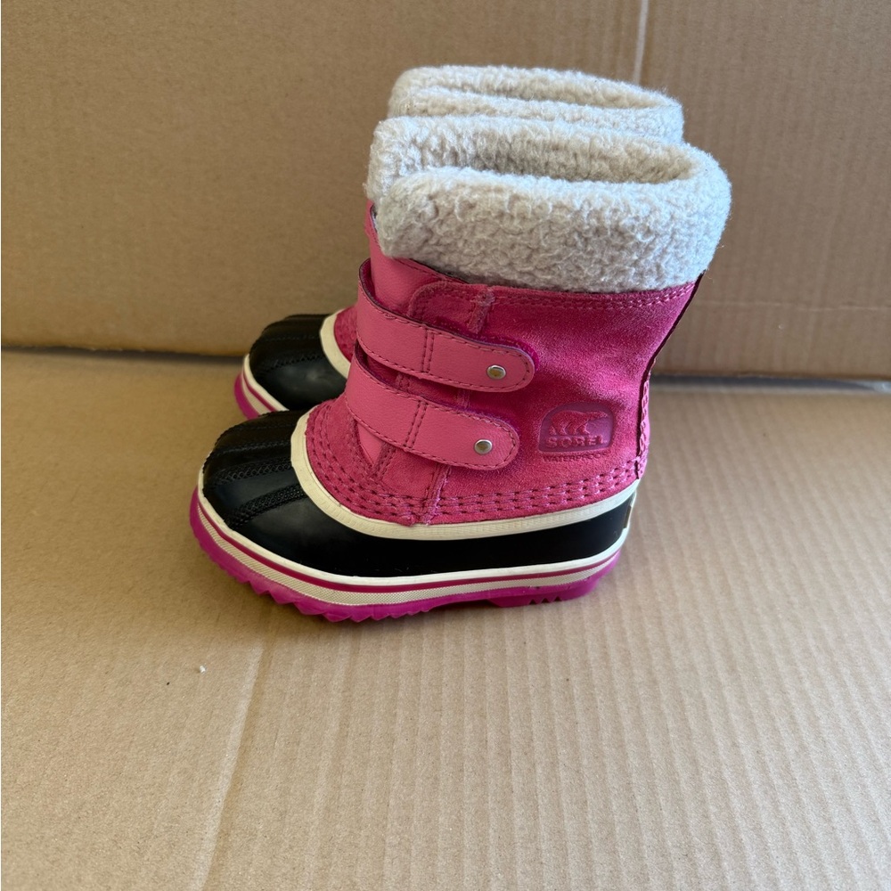 “SIZE 7” GIRLS SOREL TODDLER SNOW  BOOTS
